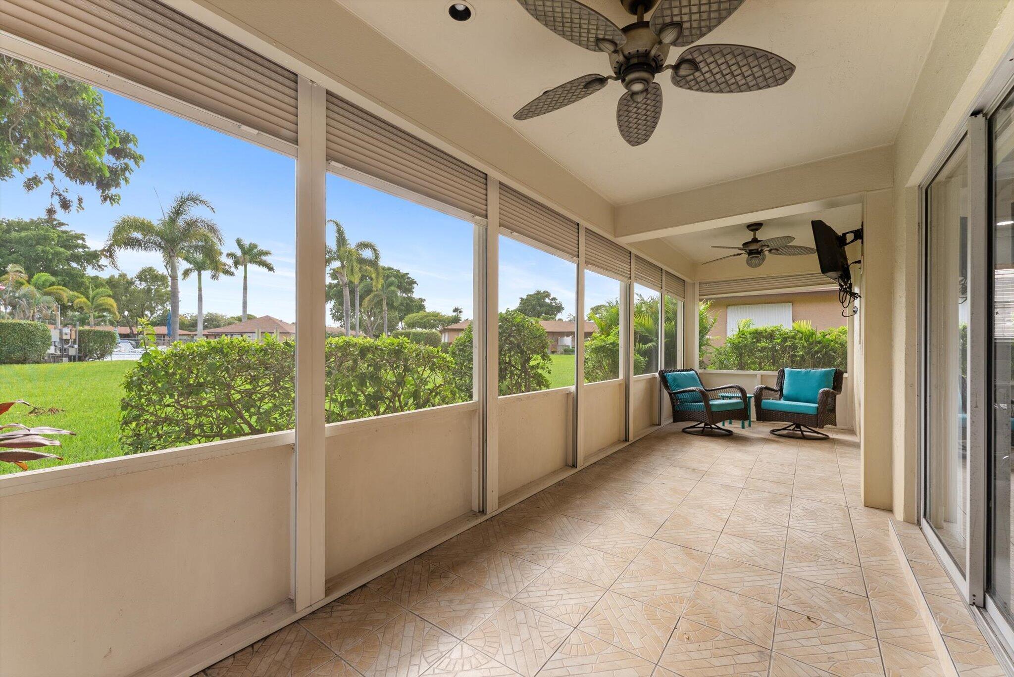 COUNTRY MANORS - Residential