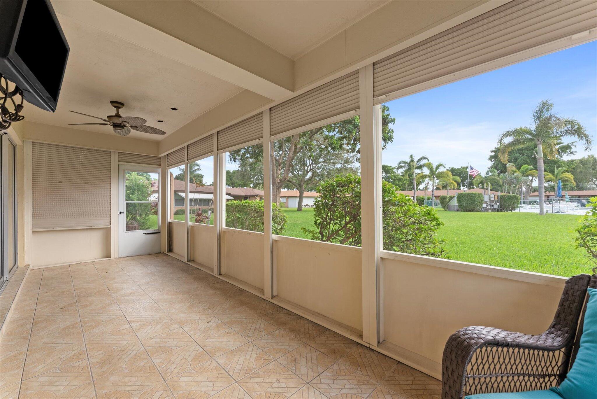 COUNTRY MANORS - Residential