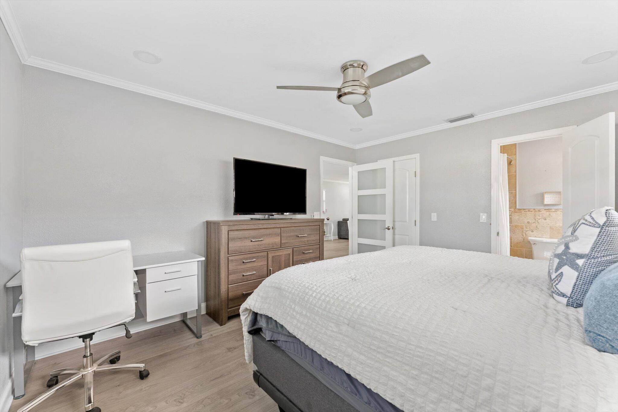 COUNTRY MANORS - Residential