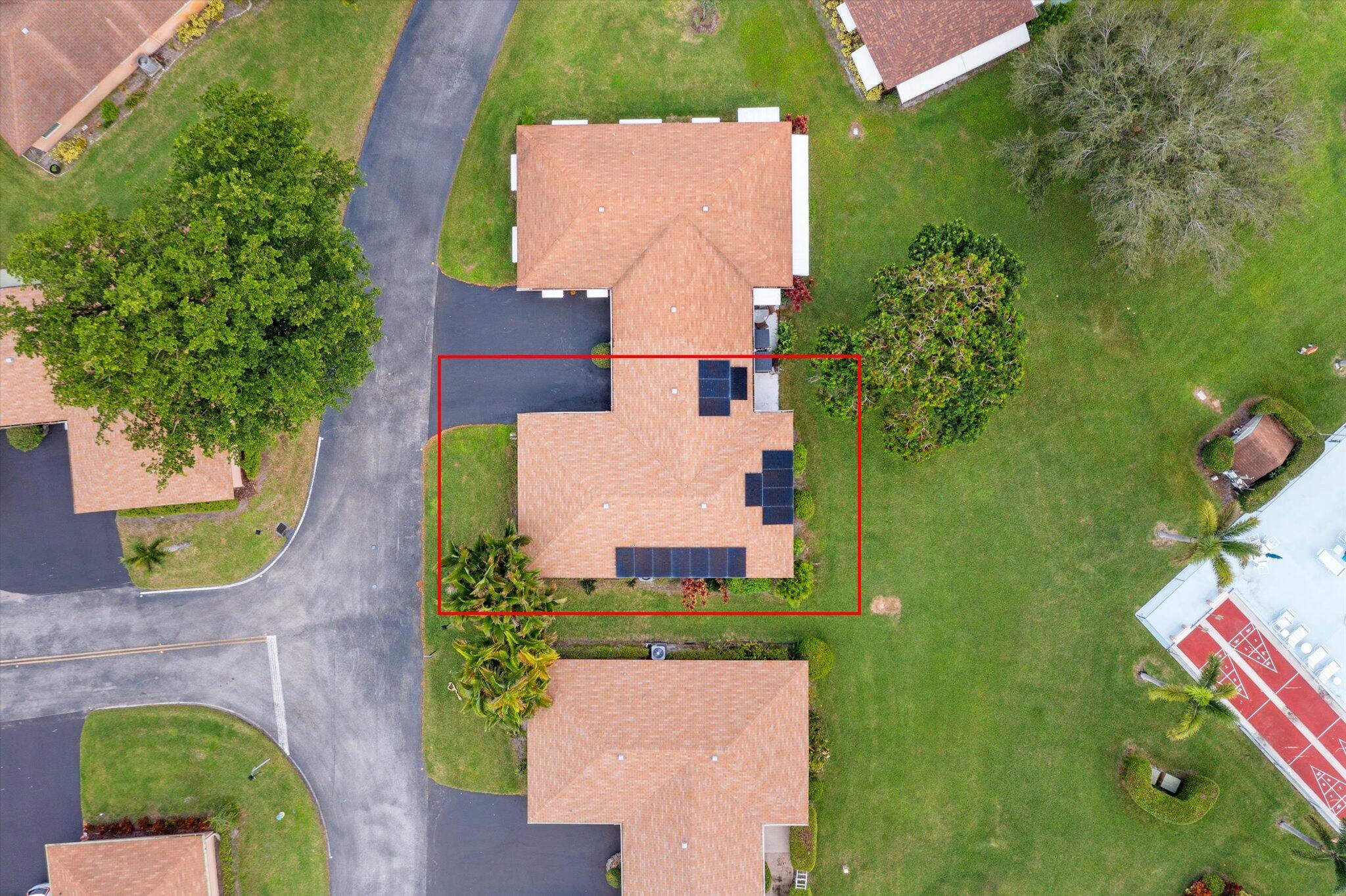 COUNTRY MANORS - Residential