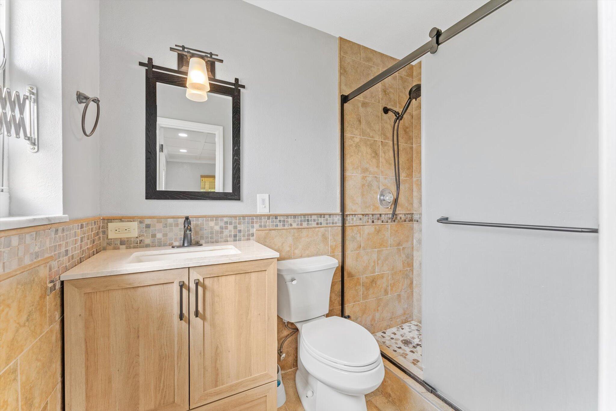 COUNTRY MANORS - Residential