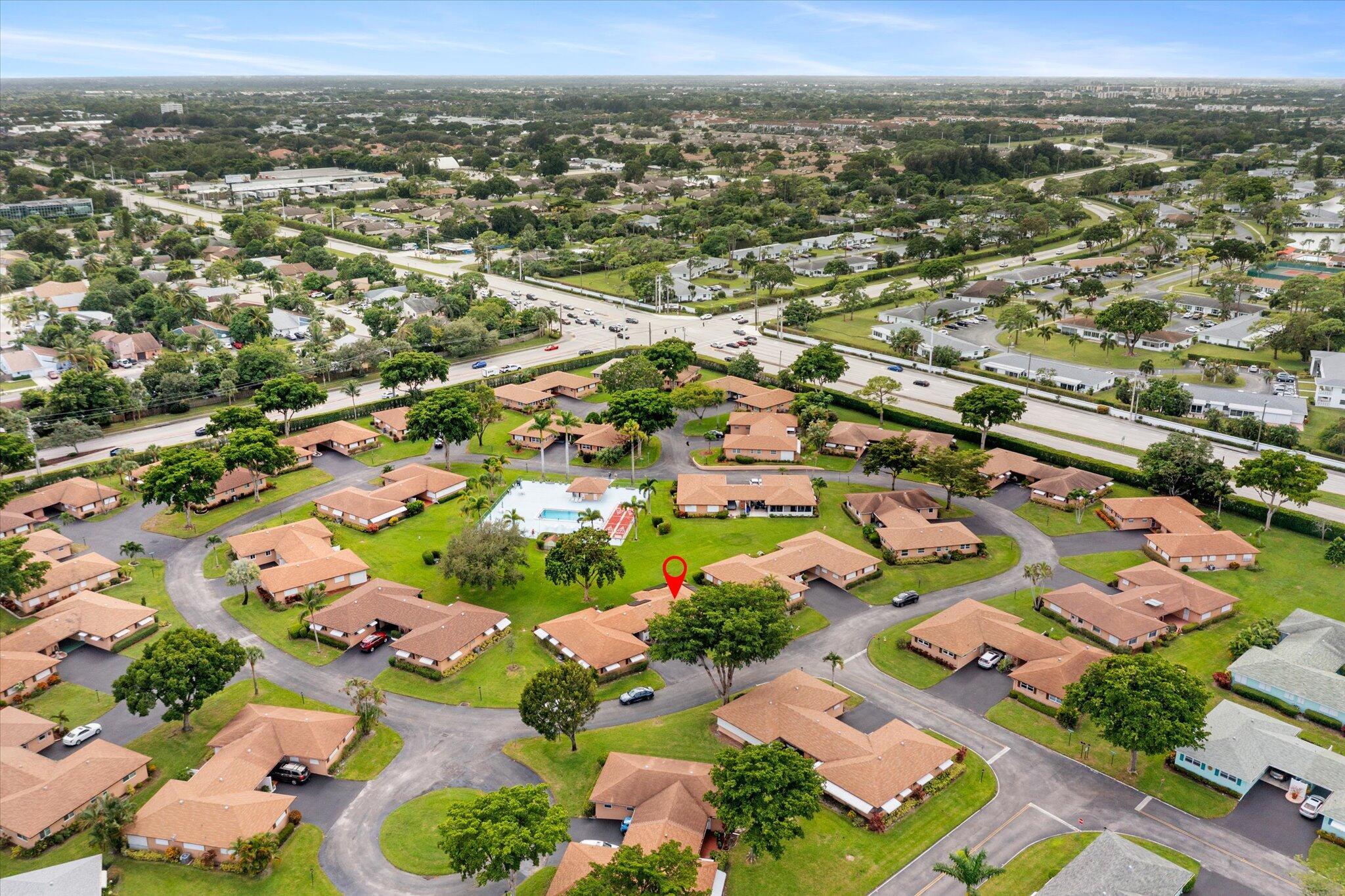 COUNTRY MANORS - Residential