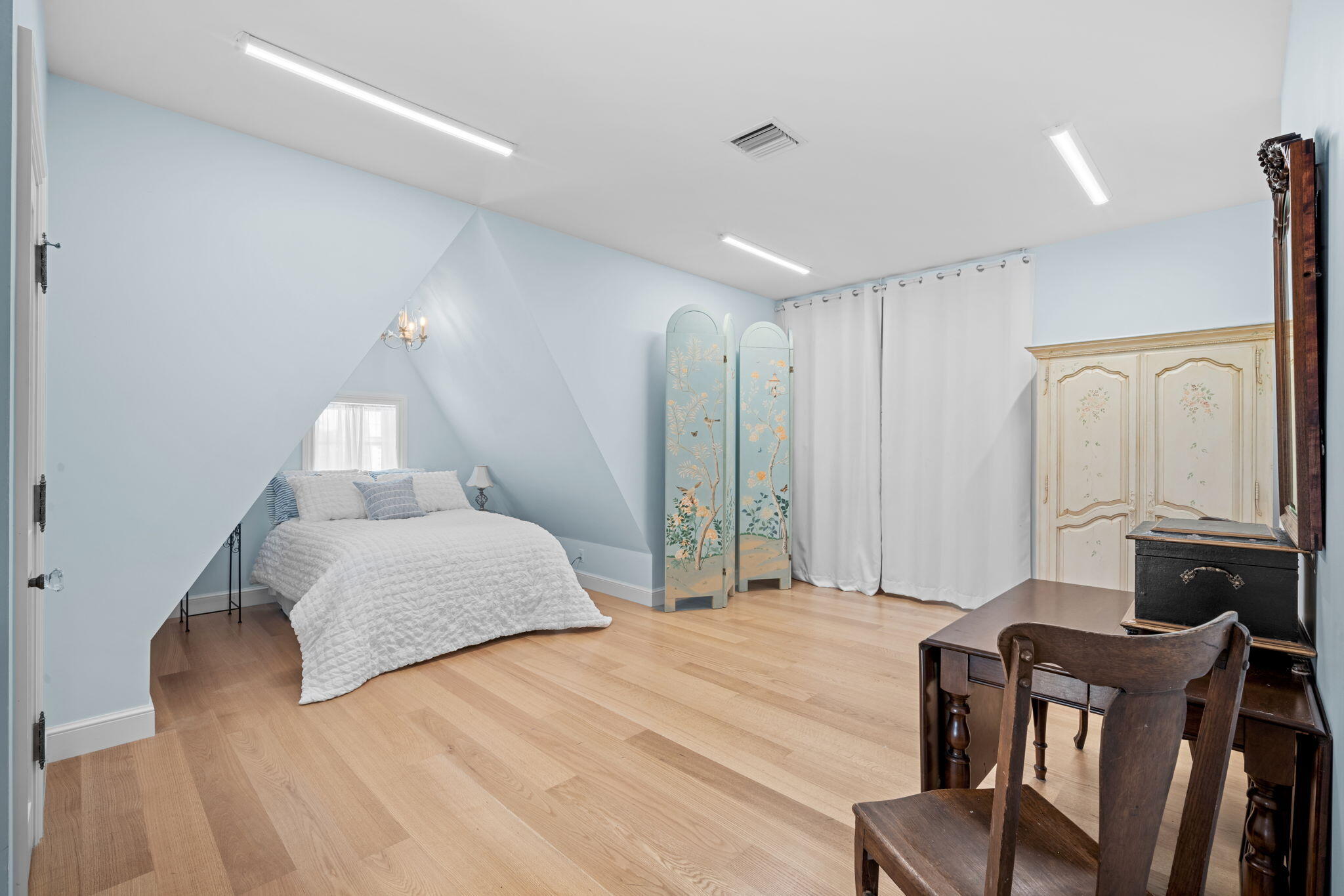 Sandy Depths - Residential