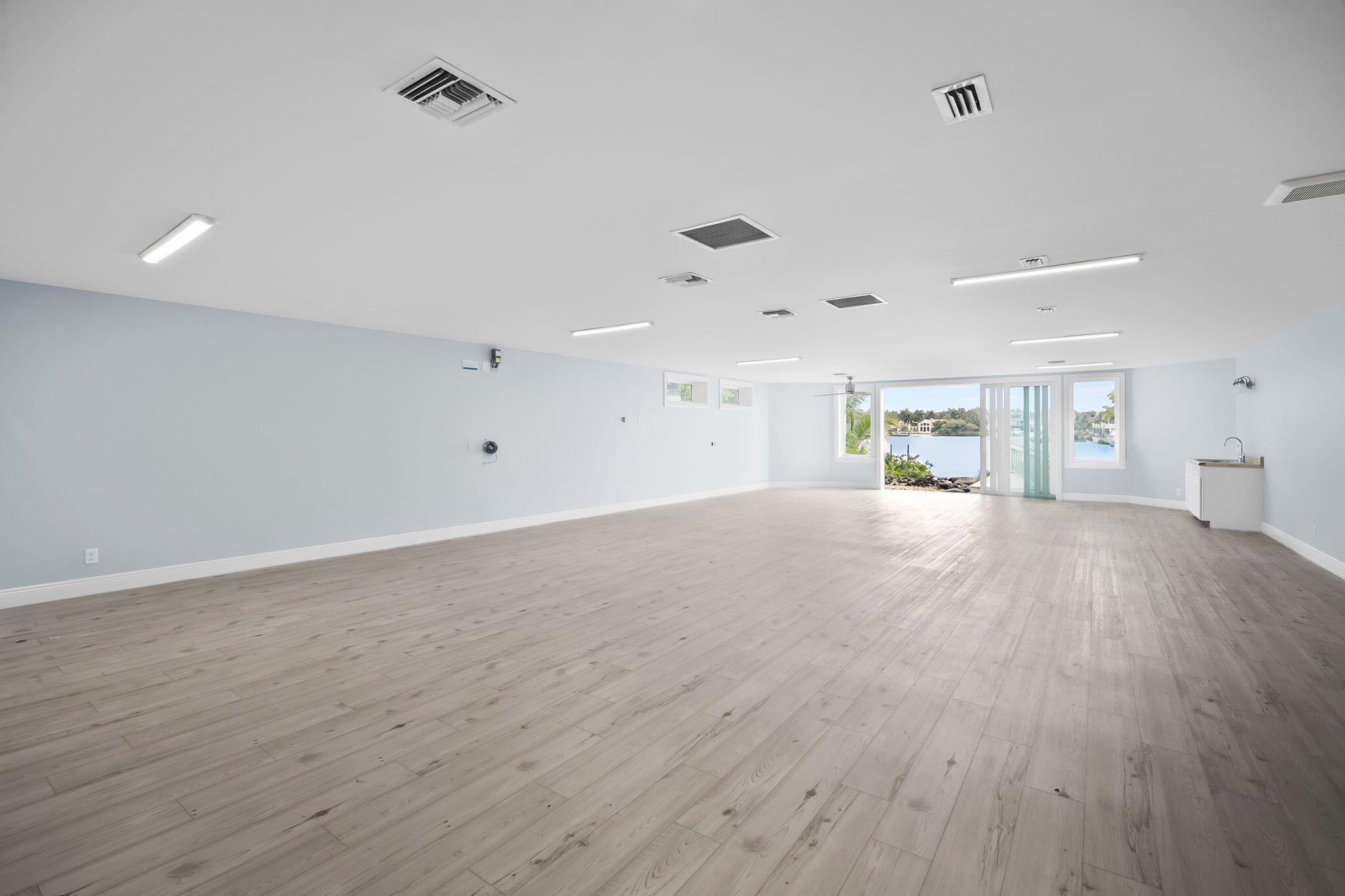 Sandy Depths - Residential