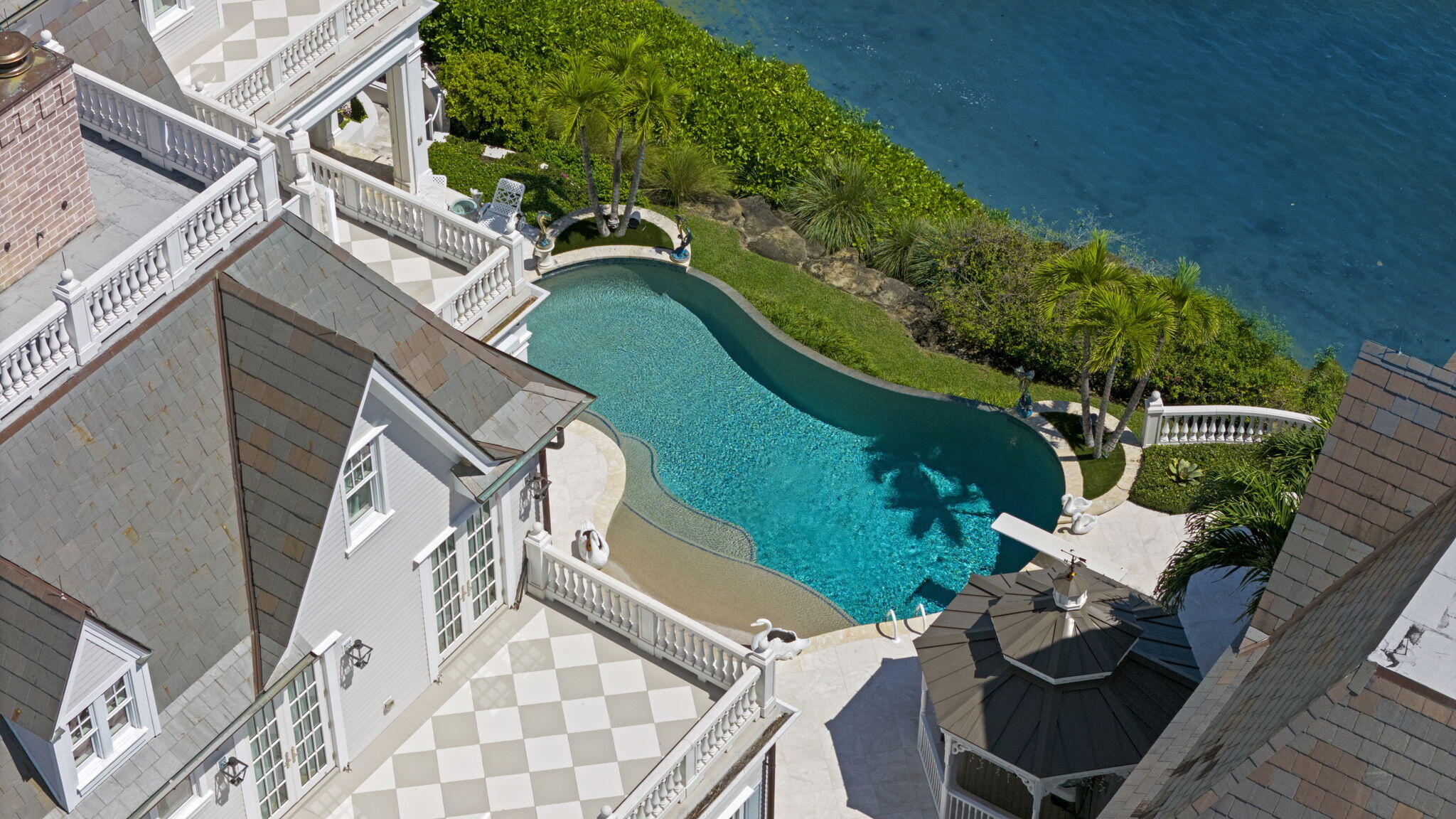 Sandy Depths - Residential