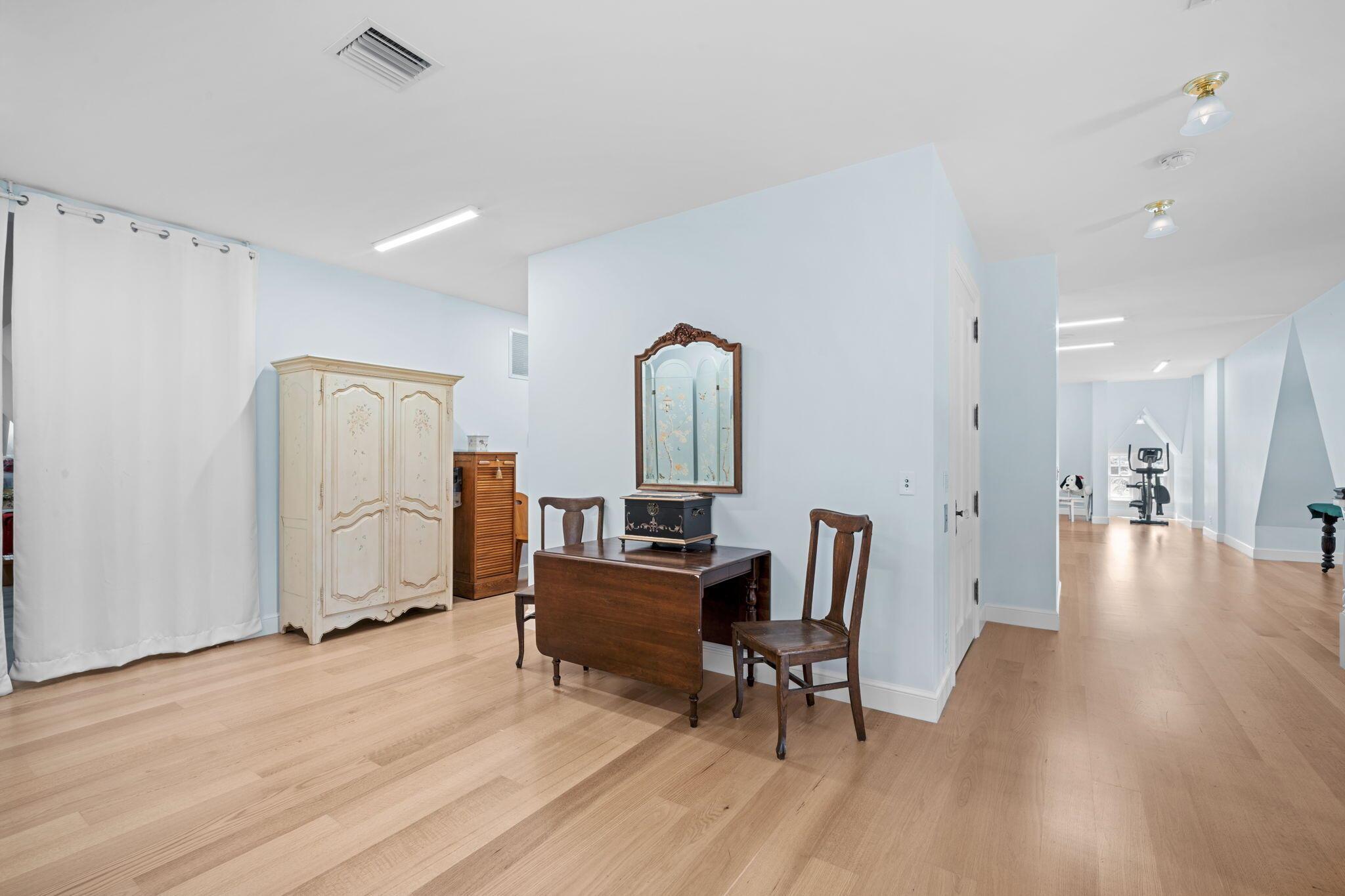 Sandy Depths - Residential