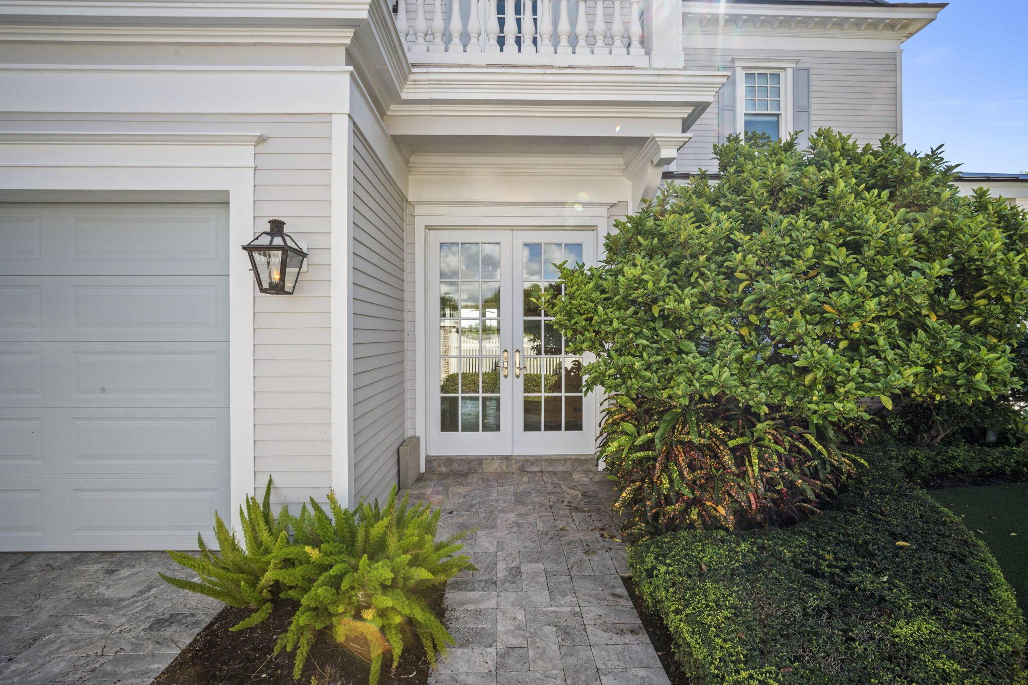 Sandy Depths - Residential