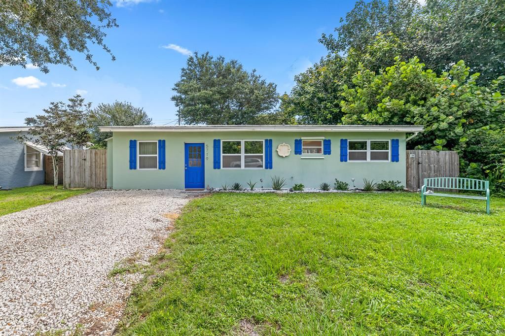 Photo of 5719 SE Indigo Avenue, Stuart, FL 34997 (MLS # R10739474)