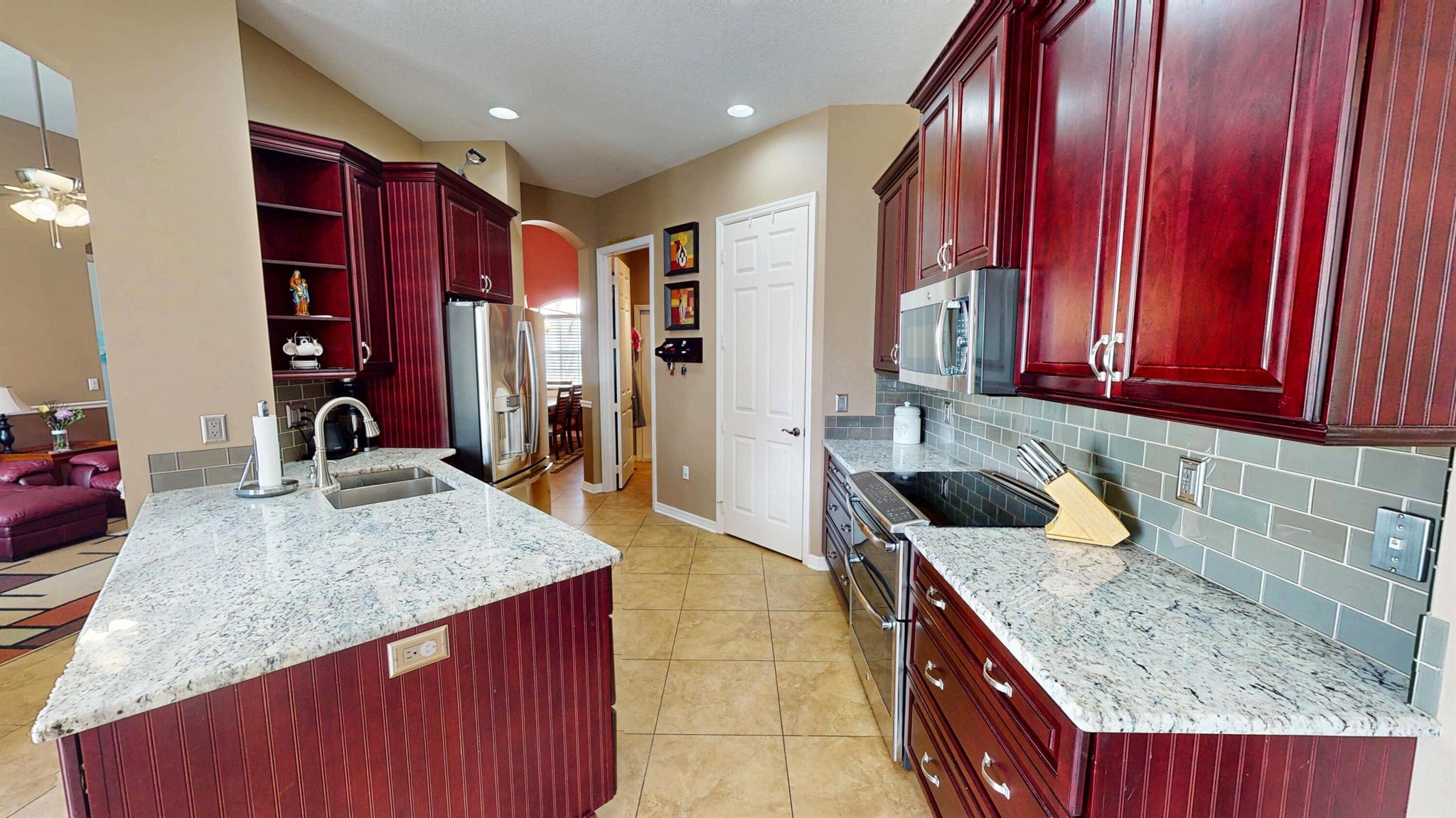 LAKE FOREST AT ST LUCIE W - Residential Lease