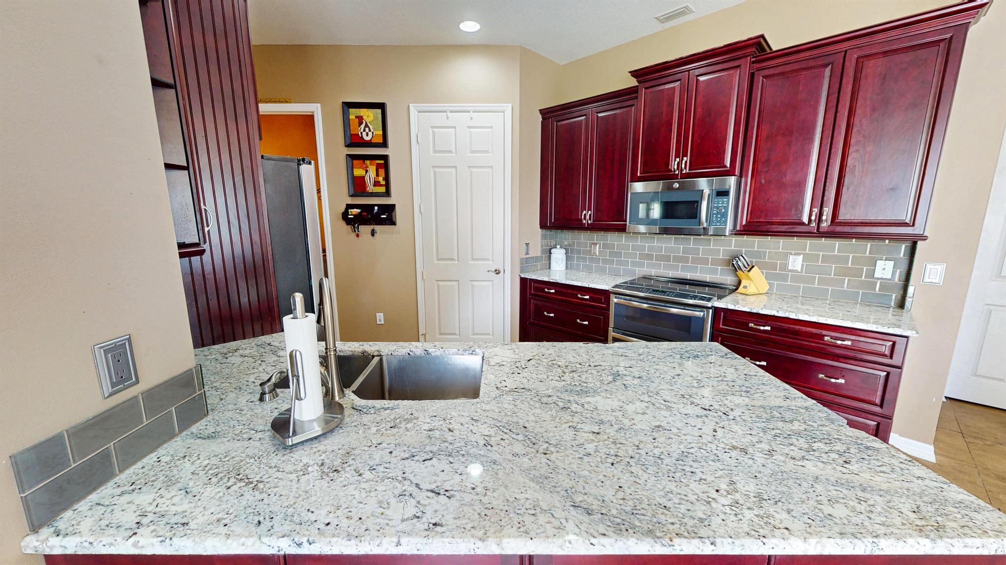LAKE FOREST AT ST LUCIE W - Residential Lease