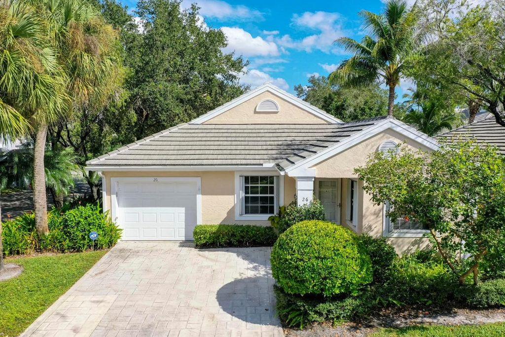 Photo of 26 Governors Court, Palm Beach Gardens, FL 33418 (MLS # R10933307)