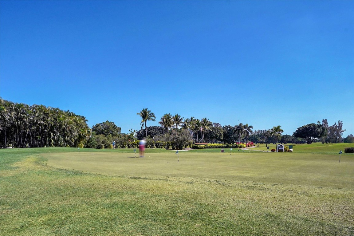 HOLLYBROOK GOLF & TENNIS - Residential