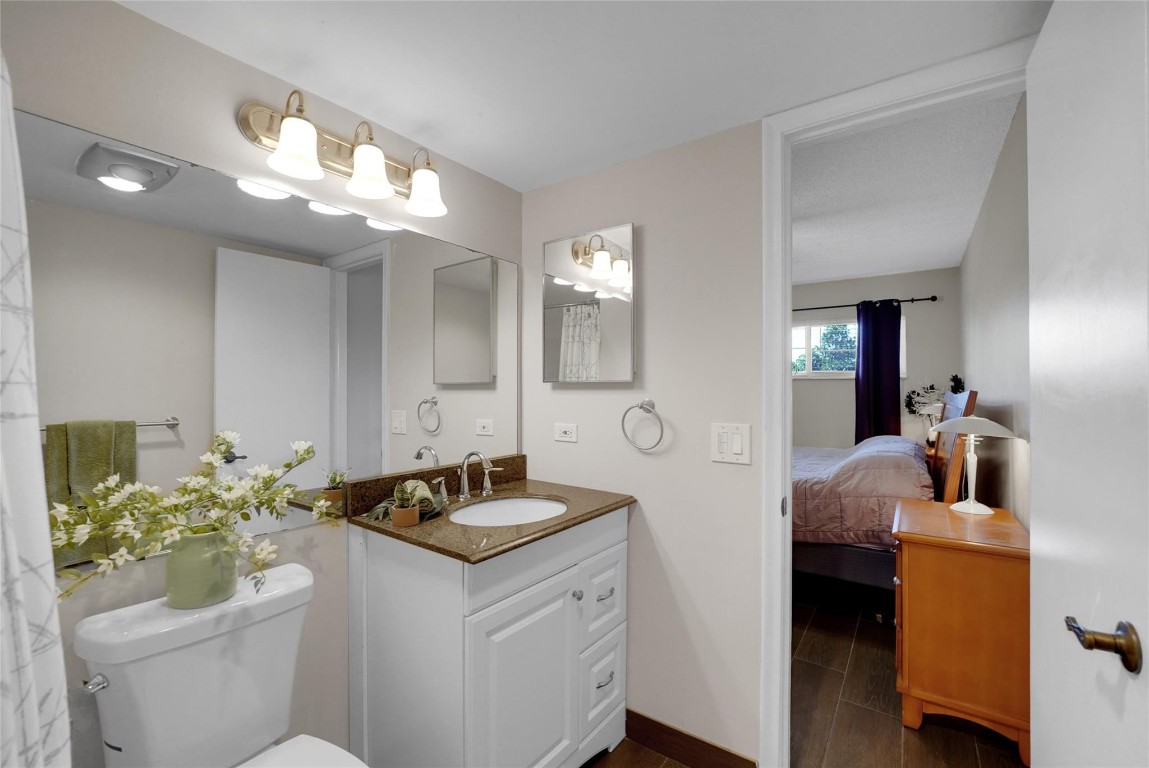 HOLLYBROOK GOLF & TENNIS - Residential