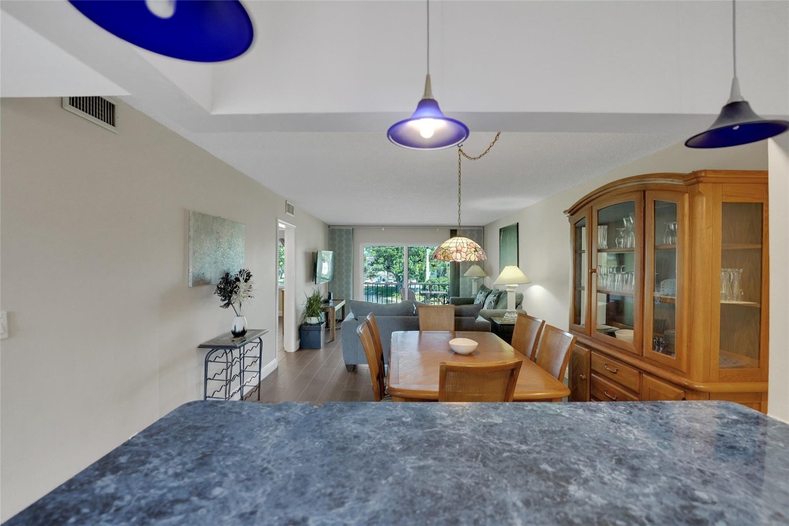 HOLLYBROOK GOLF & TENNIS - Residential