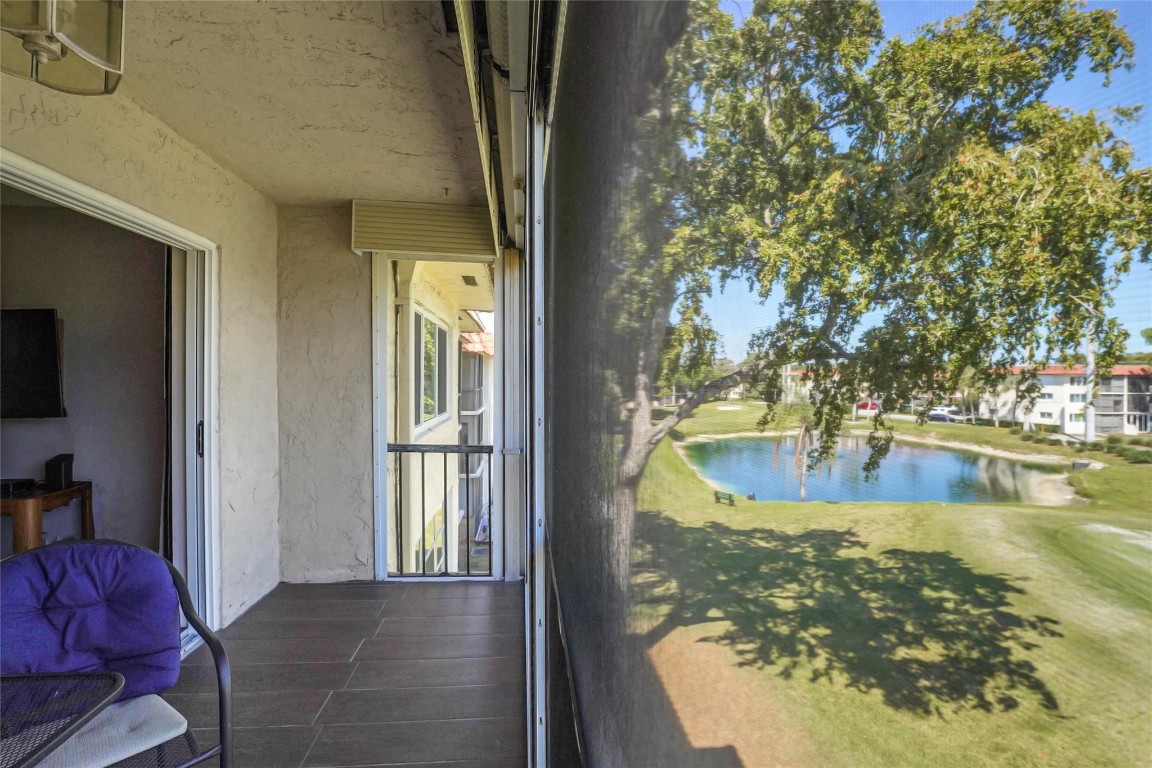 HOLLYBROOK GOLF & TENNIS - Residential