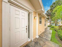 VILLAGEWALK OF WELLINGTON 3 - Residential