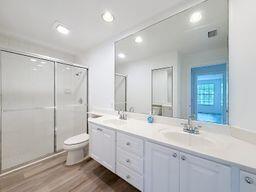 VILLAGEWALK OF WELLINGTON 3 - Residential