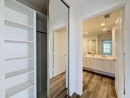 VILLAGEWALK OF WELLINGTON 3 - Residential