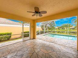 VILLAGEWALK OF WELLINGTON 3 - Residential