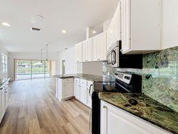 VILLAGEWALK OF WELLINGTON 3 - Residential