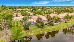 VILLAGEWALK OF WELLINGTON 3 - Residential