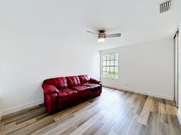 VILLAGEWALK OF WELLINGTON 3 - Residential