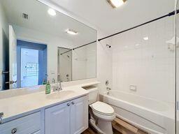 VILLAGEWALK OF WELLINGTON 3 - Residential