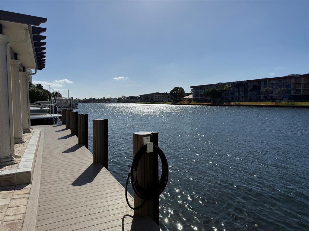 Hillsboro Island House - Residential