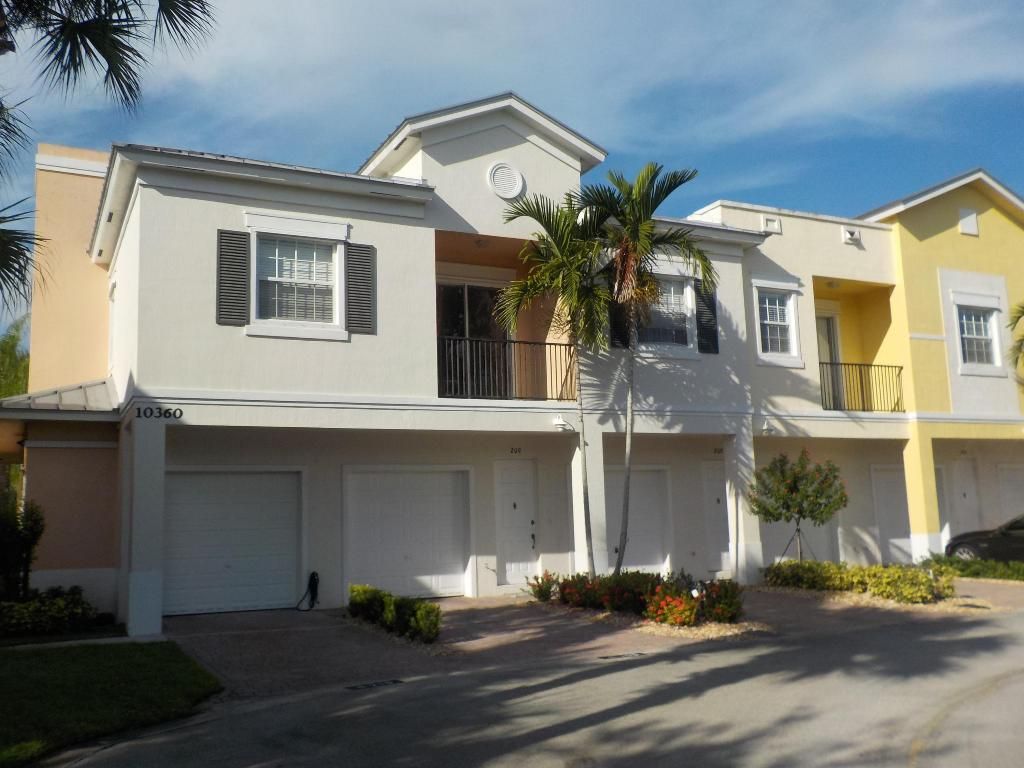 Photo of 10360 SW Stephanie Way #6208, Port Saint Lucie, FL 34987 (MLS # R10947834)