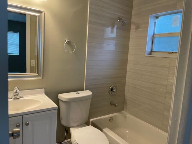 RIVIERA BEACH HEIGHTS ADD 9 - Residential Lease