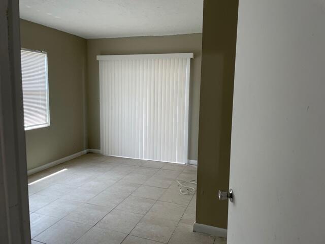 RIVIERA BEACH HEIGHTS ADD 9 - Residential Lease