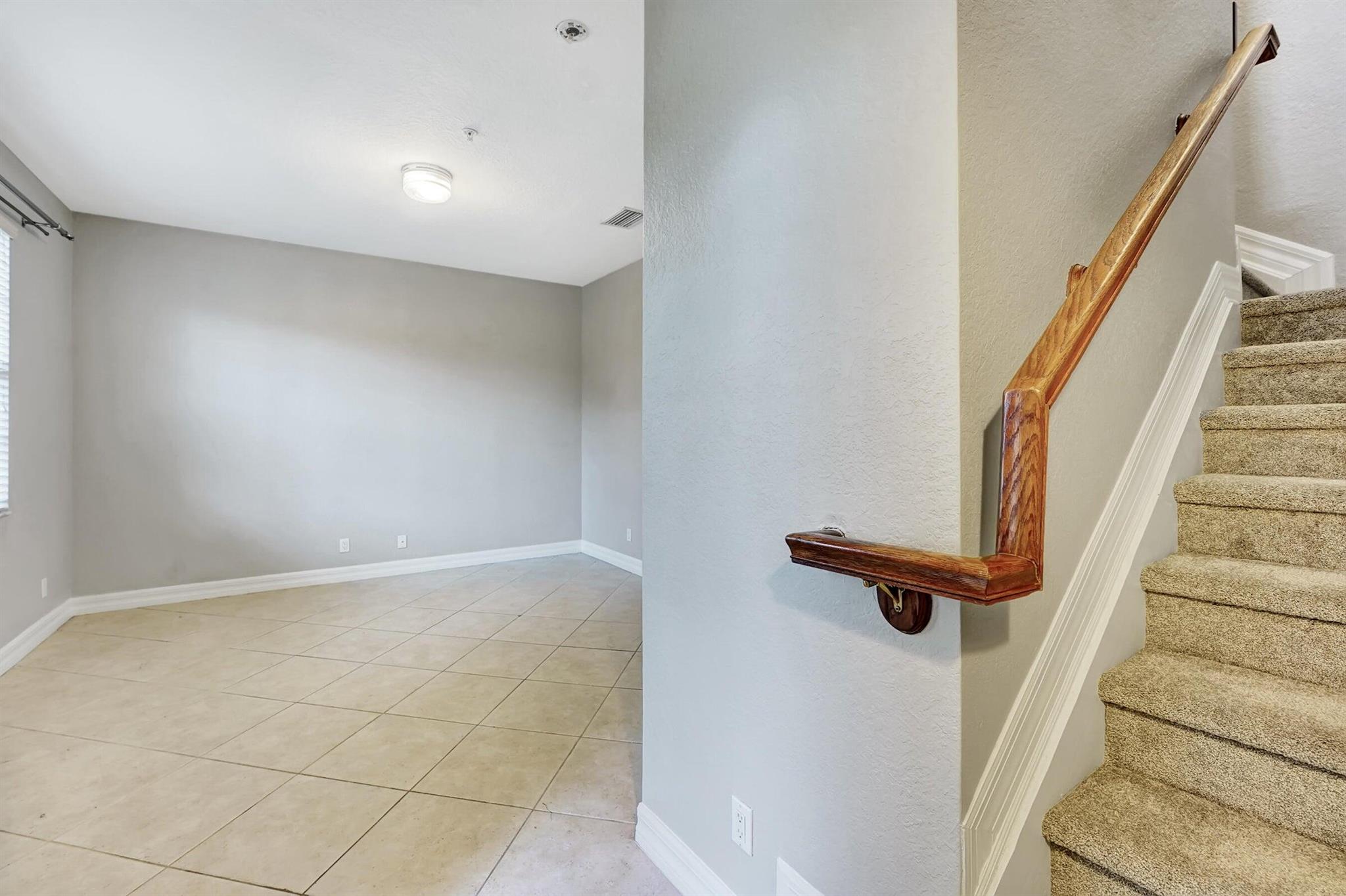 1868 NW 9th Street