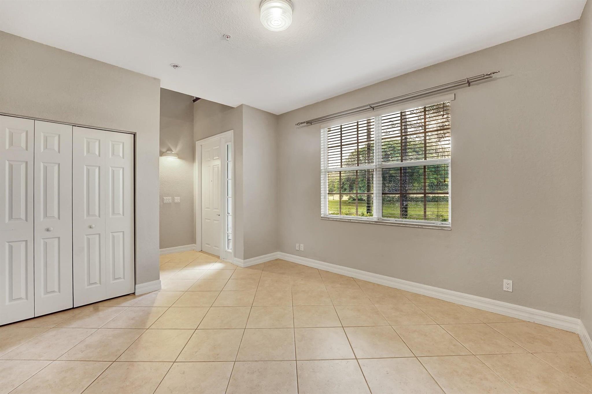 1868 NW 9th Street