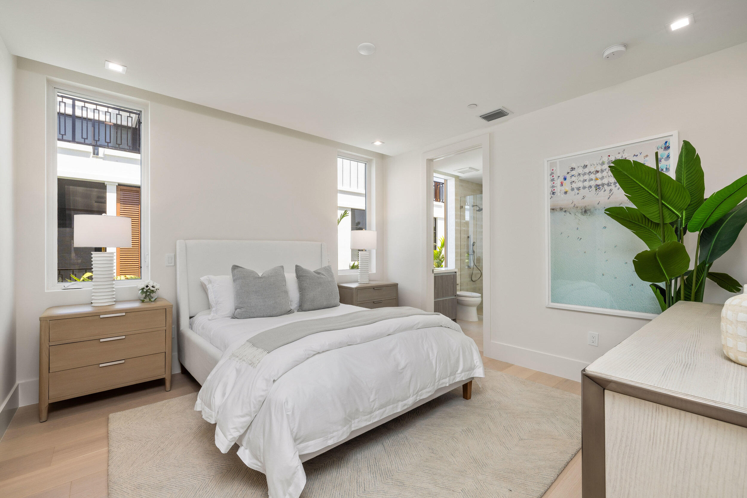 SOPHIA FREY - Residential