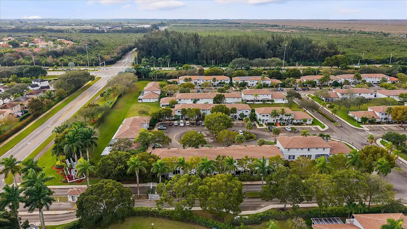 MALIBU BAY - Residential