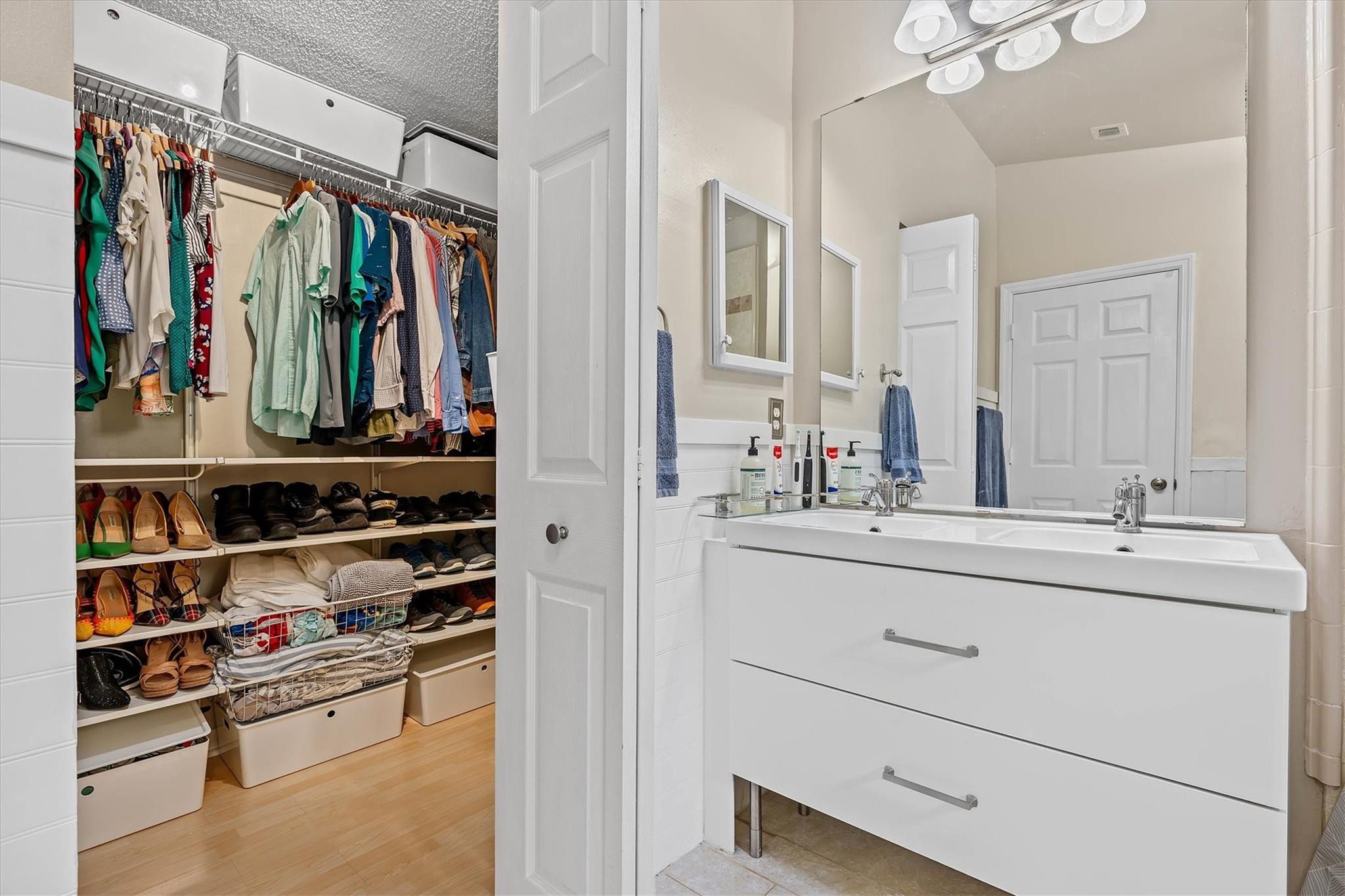 MALIBU BAY - Residential