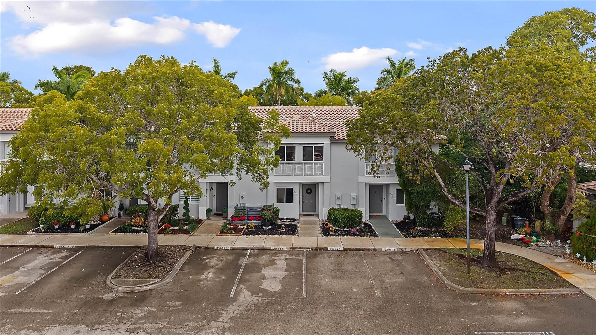 MALIBU BAY - Residential