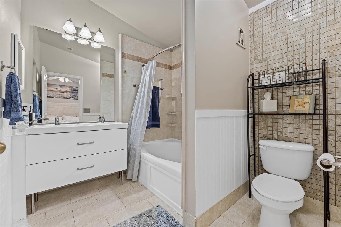 MALIBU BAY - Residential