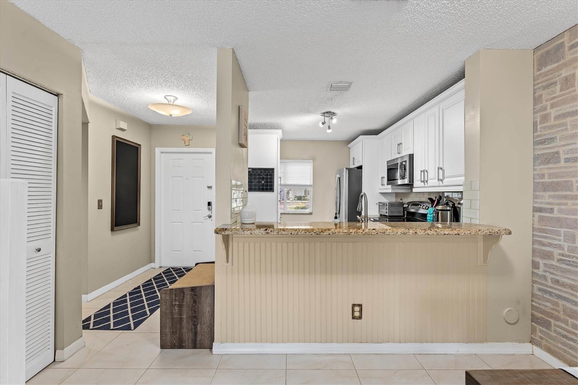 MALIBU BAY - Residential