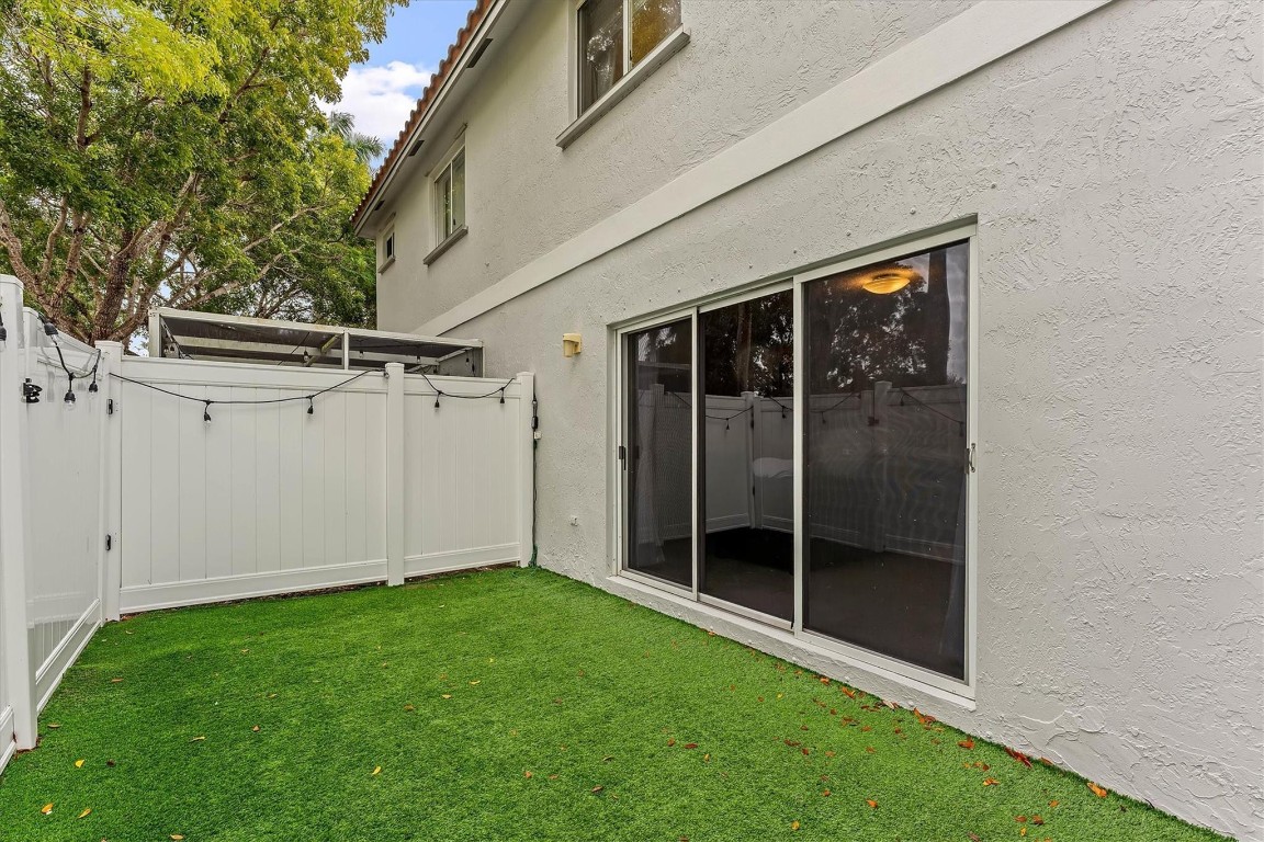 MALIBU BAY - Residential