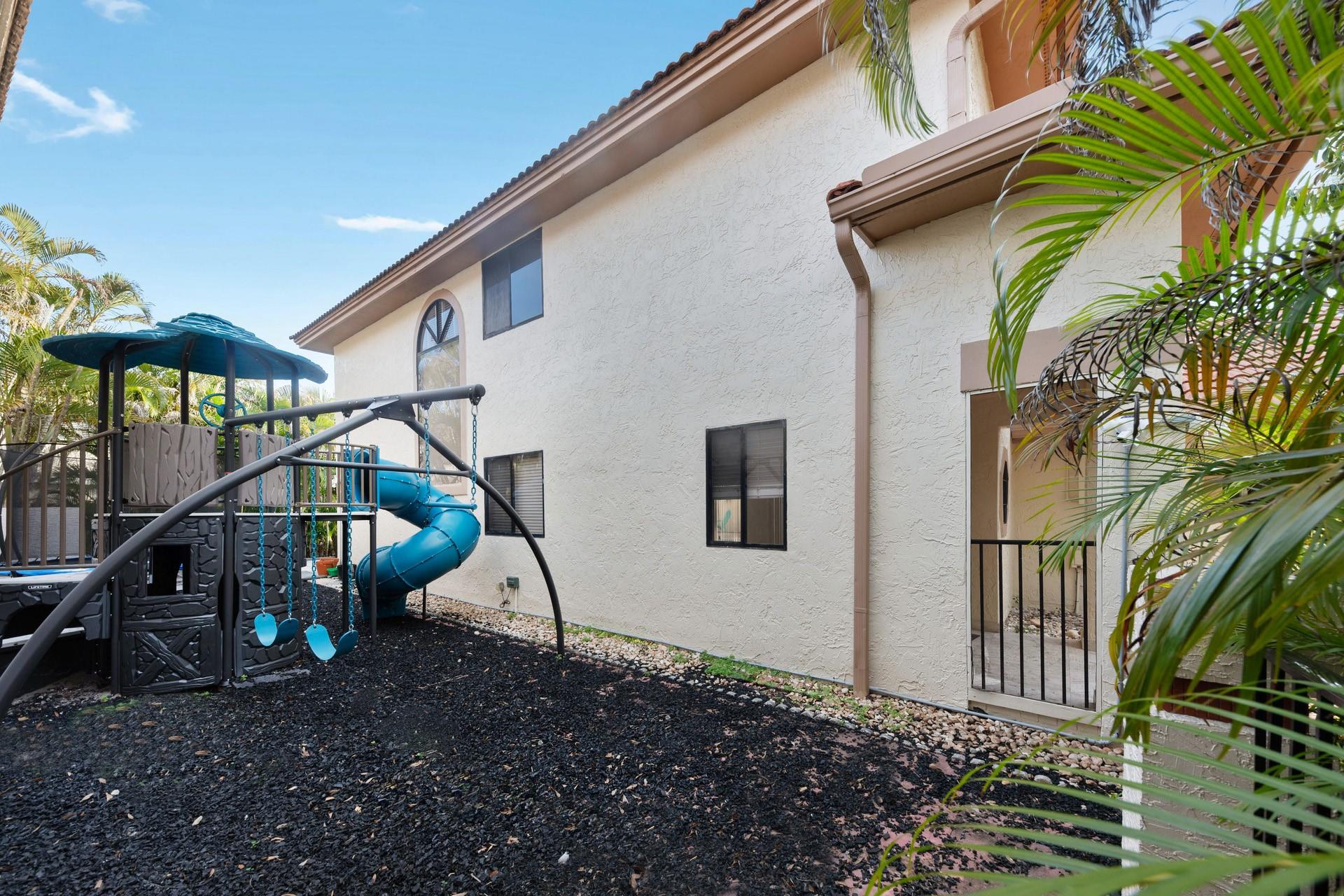 The Villages Of Hillsboro - Residential Lease