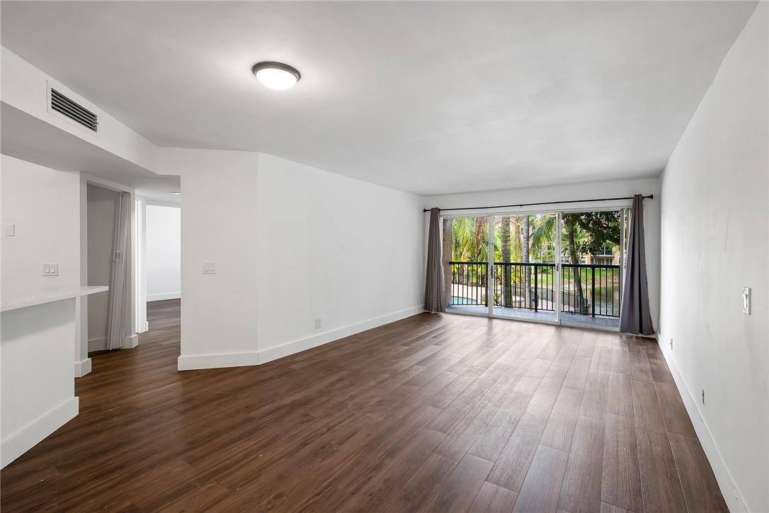 Edgewater Condo - Residential Lease