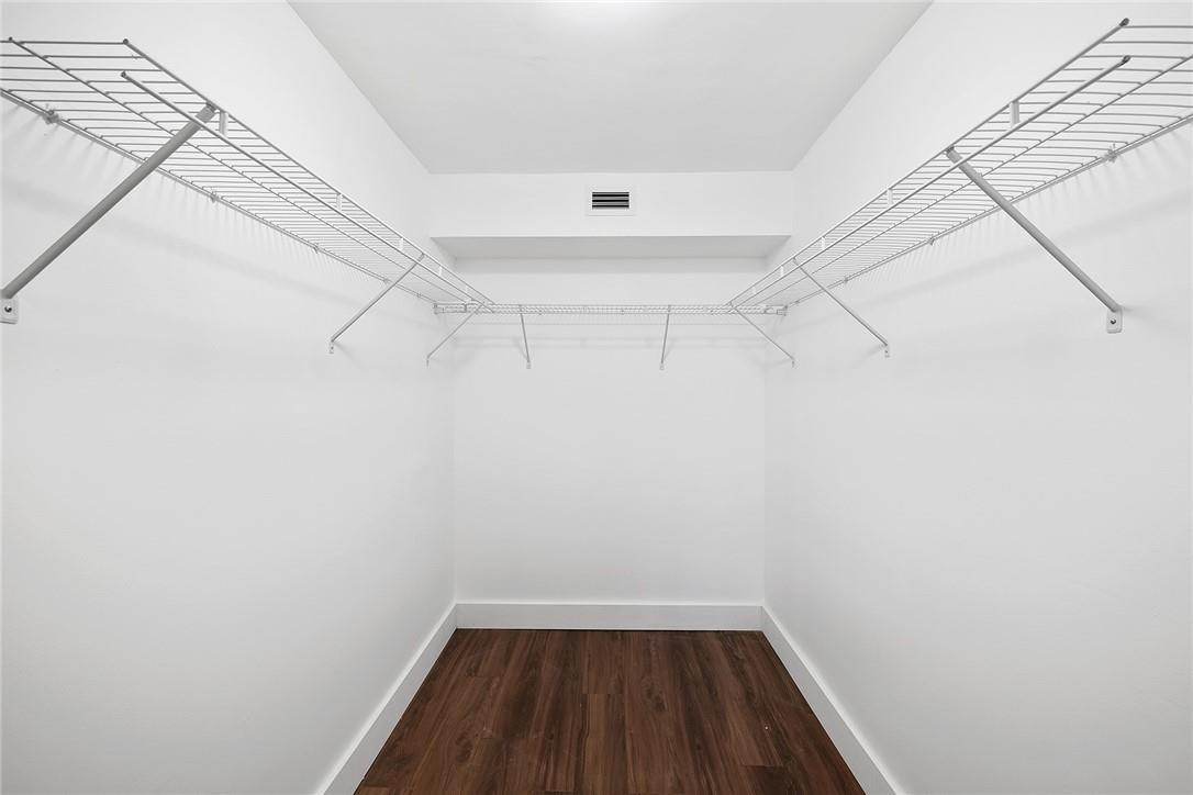 Edgewater Condo - Residential Lease