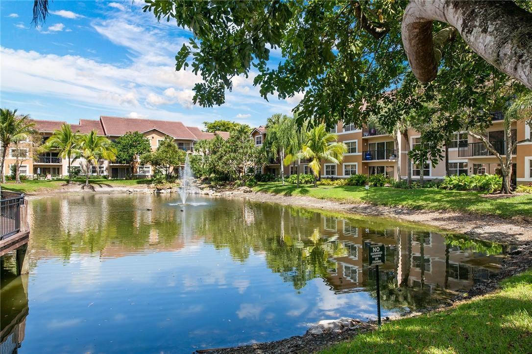 Edgewater Condo - Residential Lease