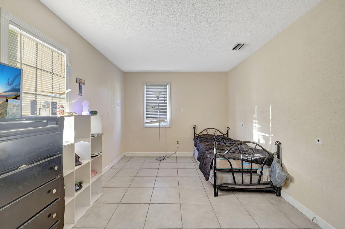 PORT ST LUCIE SECTION 19 - Residential