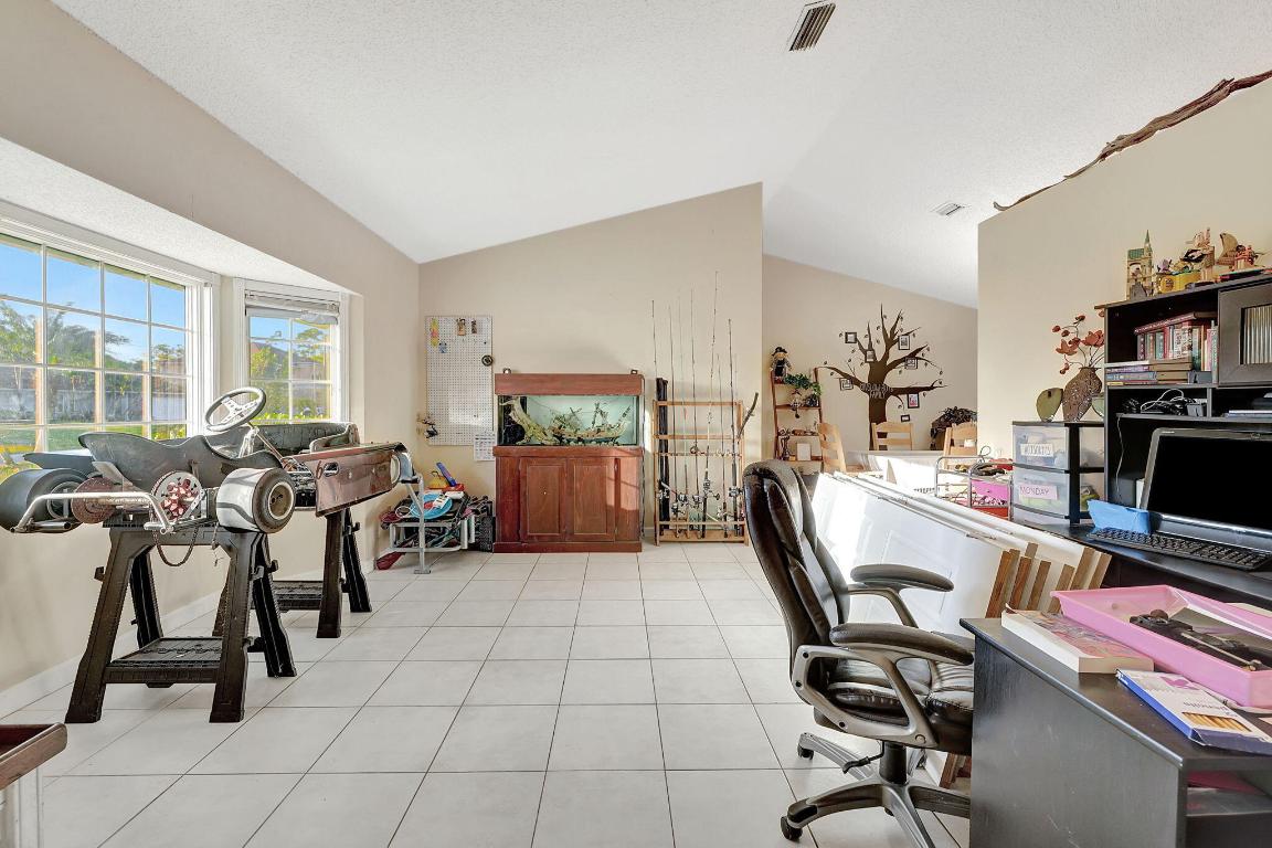 PORT ST LUCIE SECTION 19 - Residential