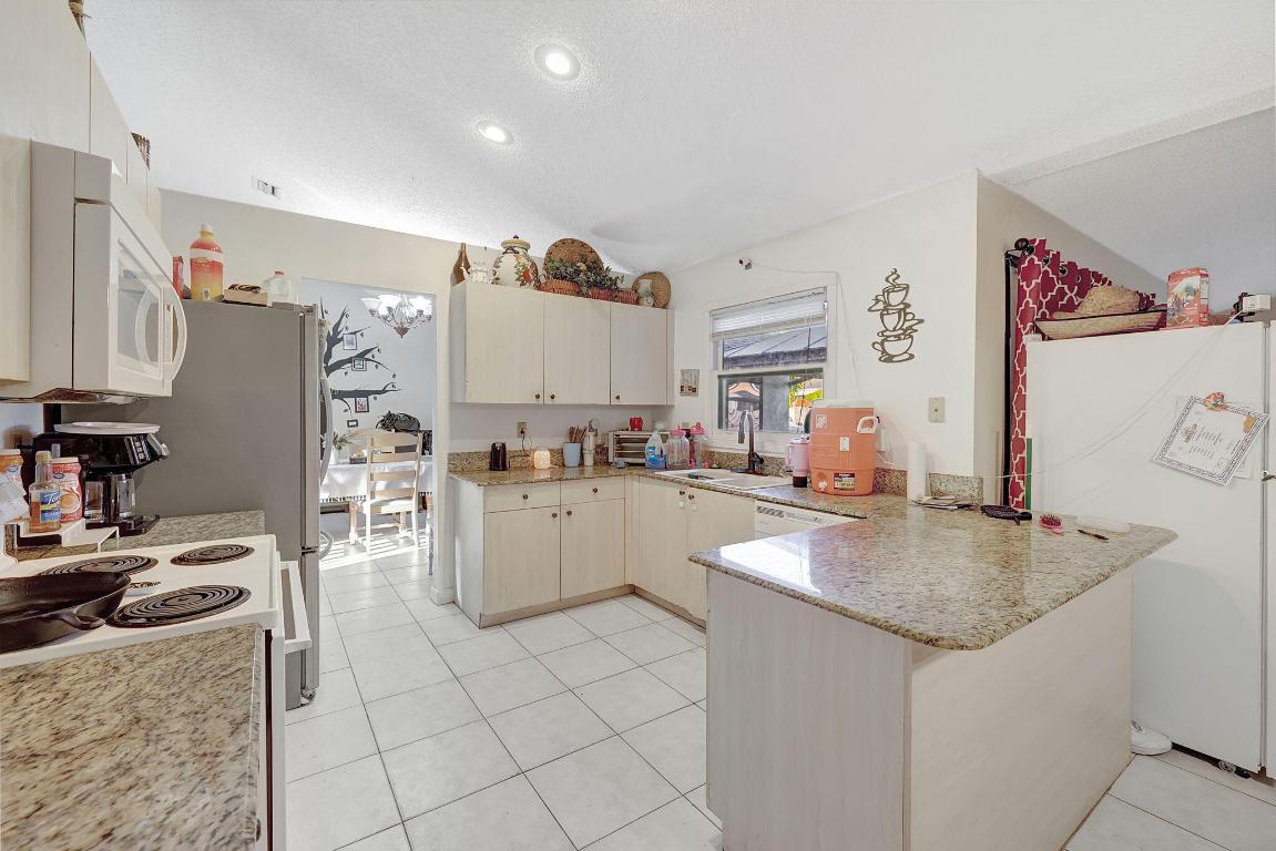 PORT ST LUCIE SECTION 19 - Residential