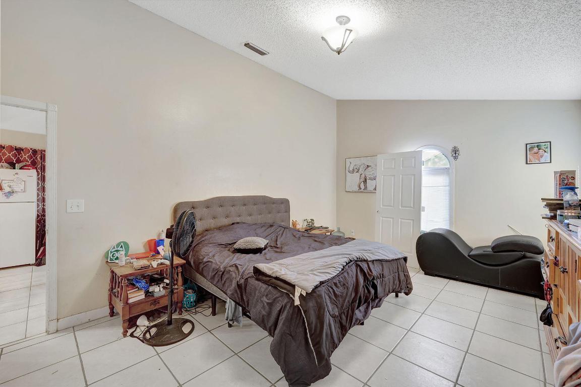 PORT ST LUCIE SECTION 19 - Residential