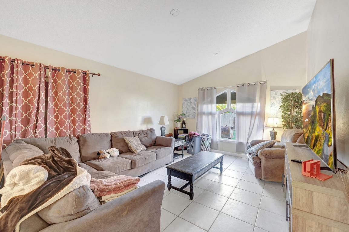 PORT ST LUCIE SECTION 19 - Residential