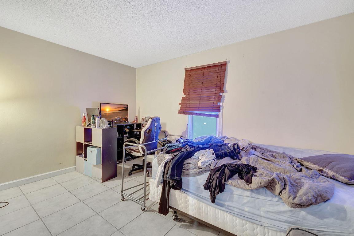 PORT ST LUCIE SECTION 19 - Residential